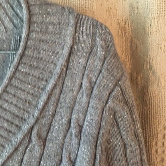 Women’s Gray Cable Knit Sweater Size Medium - Picture 2 of 8